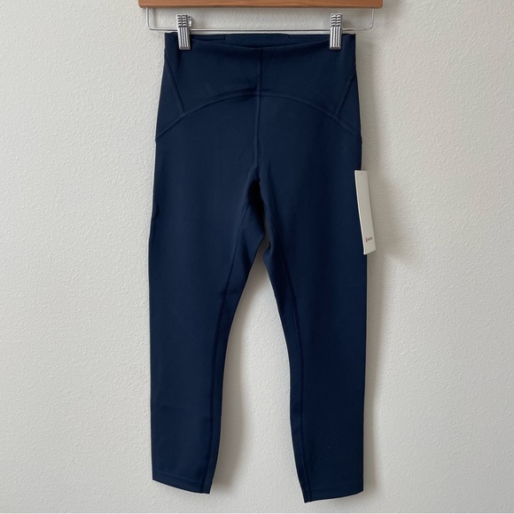 NWT Lululemon InStill High-Rise Crop 23" True Navy Size 4 - Picture 2 of 9